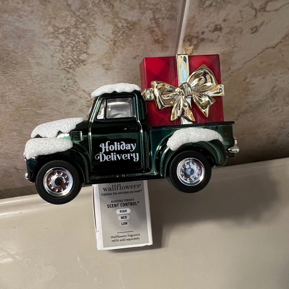 Bath and body holiday delivery car diffuser